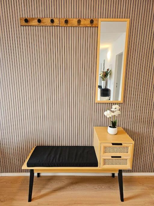 Bird Home Room 14 Klagenfurt am Woerthersee Dış mekan fotoğraf